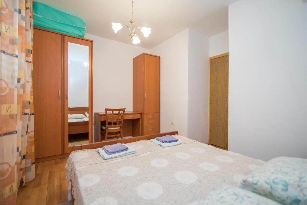 Apartments Longo Supetar Kültér fotó